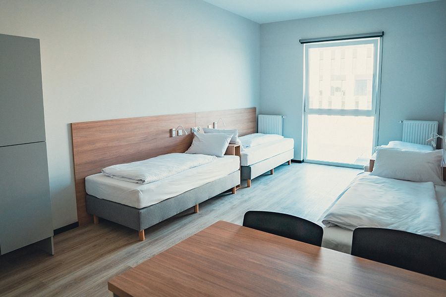 4 Single beds