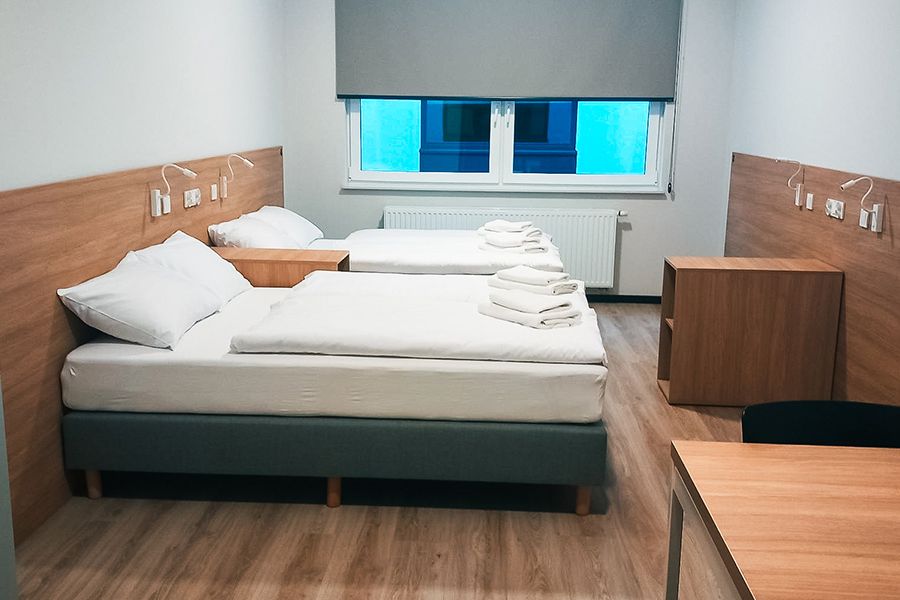 2 double beds