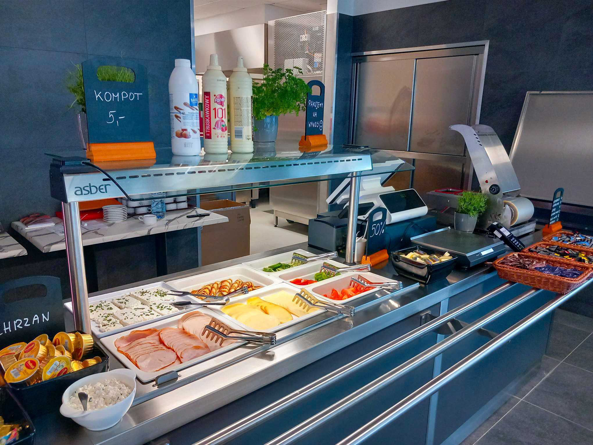 Food Hub - counter with meals to choose
